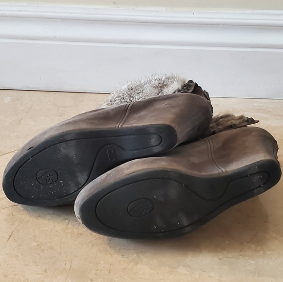 ASH LEATHER COVERED WEDGE ZIPPER BOOTIES WITH RABBIT FUR AND STUD DETAILING 40 - Picture 9 of 15